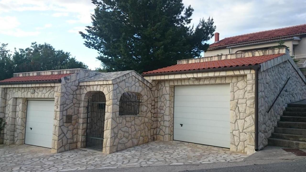 Apartmani Lea Jadranovo Esterno foto